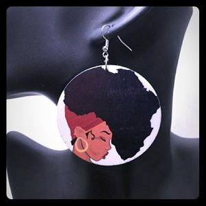 Natural Hair Africa Shaped Round Wooden Earrings